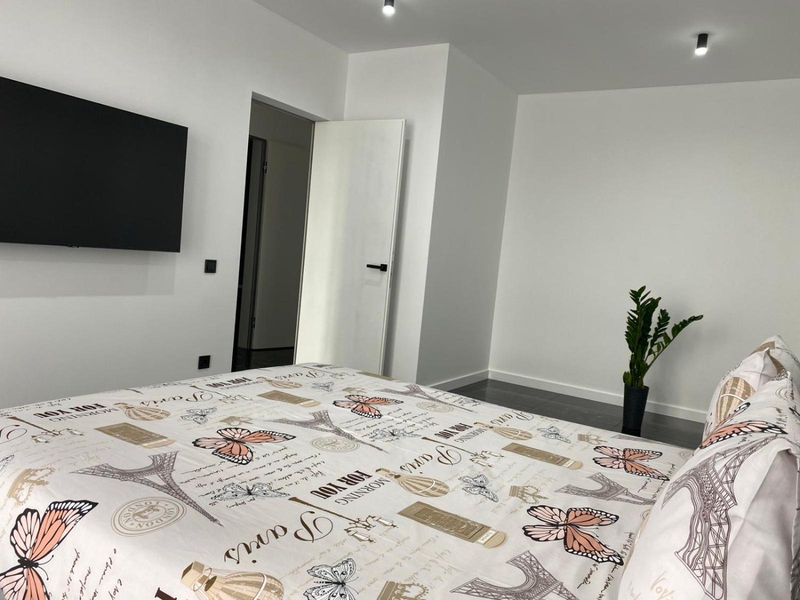 Віп Апартаменти В Районі Автовокзалужк Great House,Жк Арена,Поблизу Обласноі Лікарні 罗夫诺 外观 照片